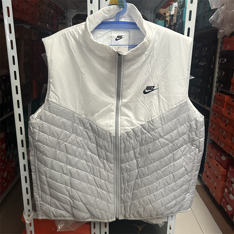 耐克 NIKE 风行者白灰白色男子时尚百搭保暖拉链马甲 FB8202-077