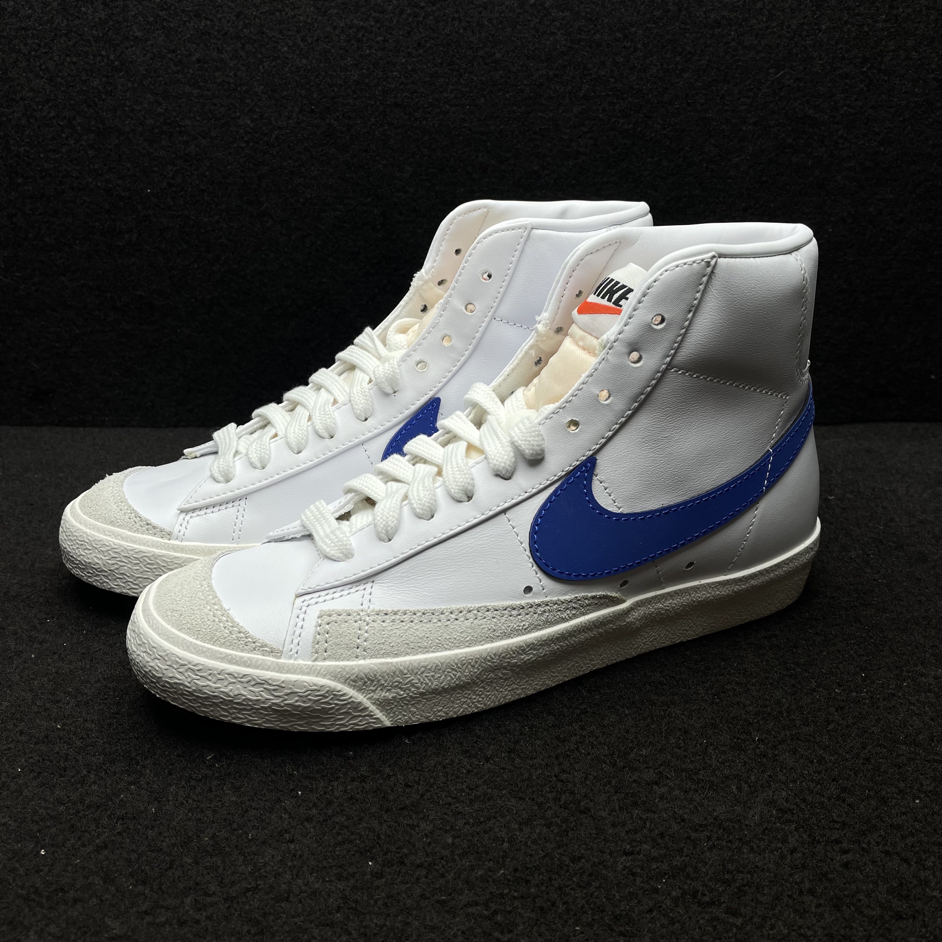Nike Blazer '77 防滑中帮经典时尚高帮休闲板鞋 CZ1055-124-101