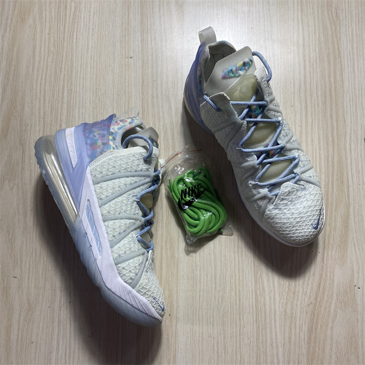 耐克 Nike LeBron 18 全明星詹姆斯男冰蓝实战篮球鞋 CW3156-400