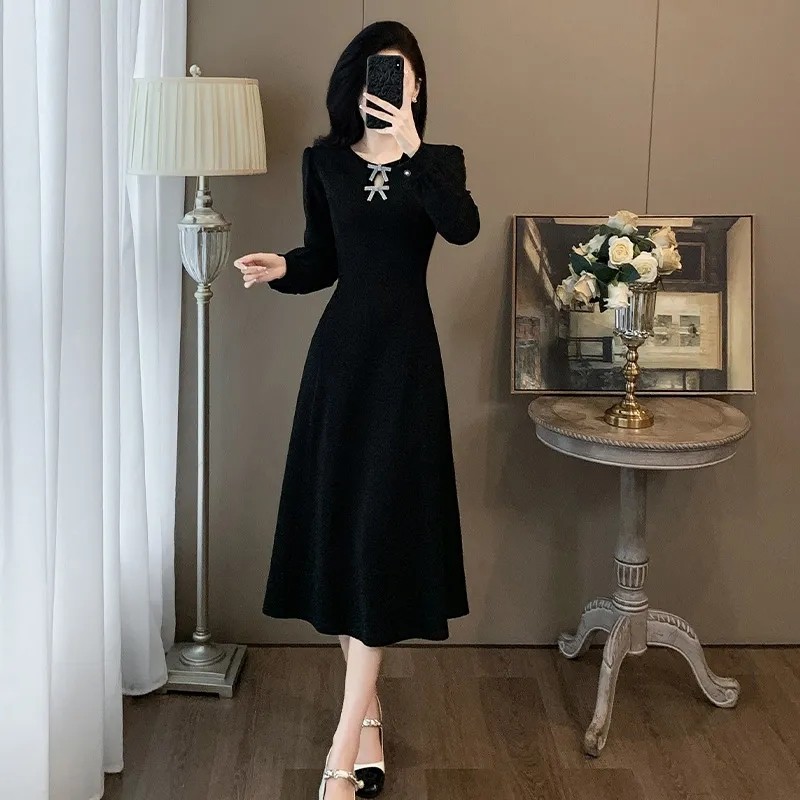 赫本风大码300斤女装连衣裙春秋冬新款气质收腰显瘦打底加绒裙子