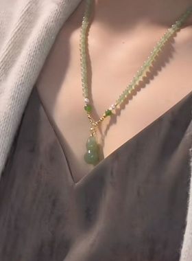 网红爆款仿玉石项链女葫芦吊坠小众设计感高级锁骨链2025新款