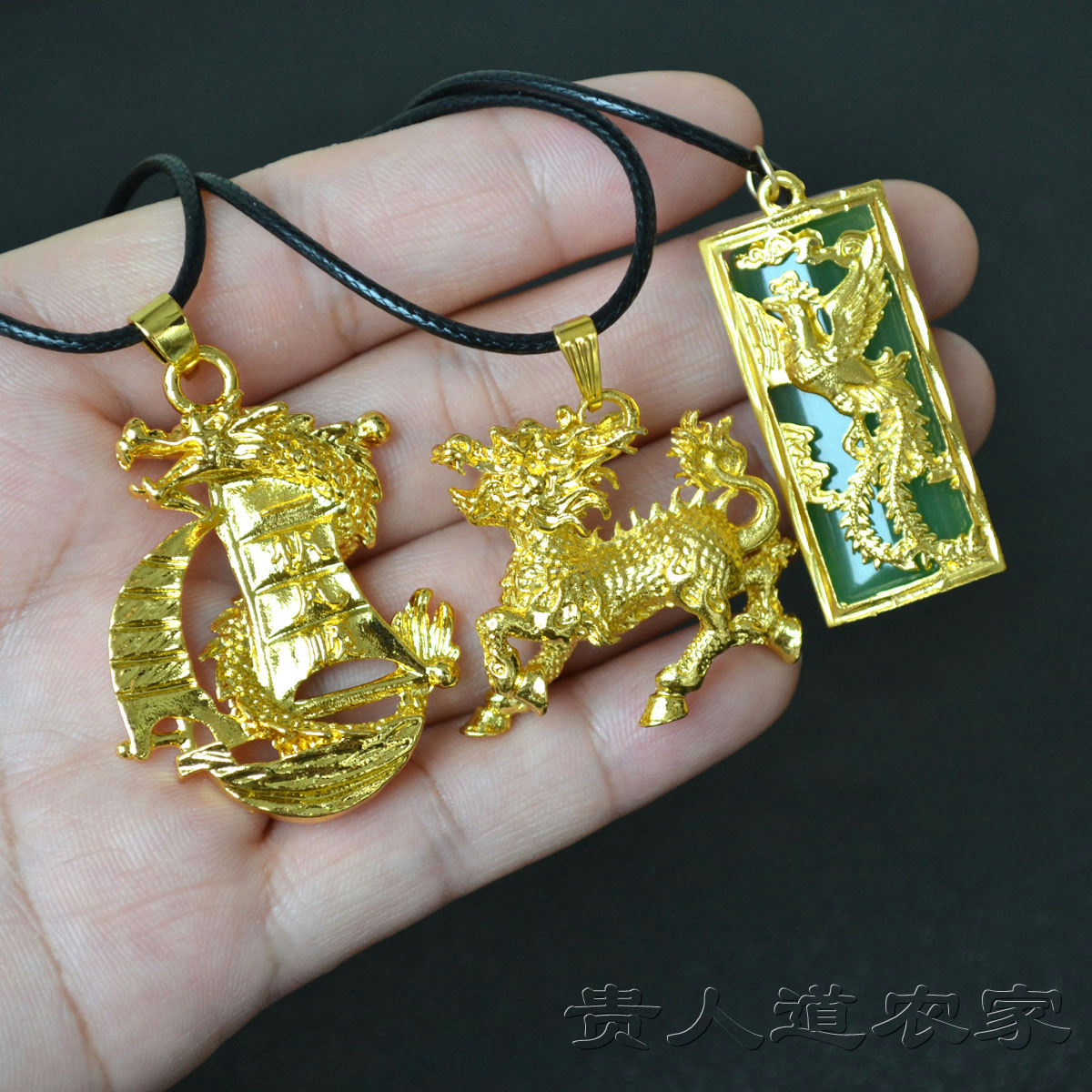 镀金凤牌一帆风顺吊坠仿真黄金麒麟挂件男女情侣项链个性饰品礼物