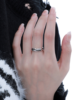 小众个性ins高级轻奢极简锤纹肌理感黑银双色S925纯银戒指女