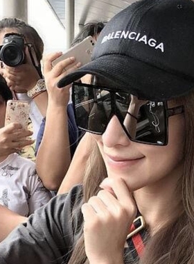 韩版大方框太阳镜网红2018新款原宿韩版个性黑色墨镜女潮长脸街拍