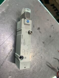 SMC SY7140-5L0Z 电磁阀 原装正品 7240 7340 7440 7540 R 电磁阀