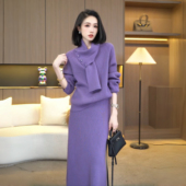 轻奢风秋冬新款 高级感配围巾宽松显瘦一整套洋气毛衣裙子两件套装