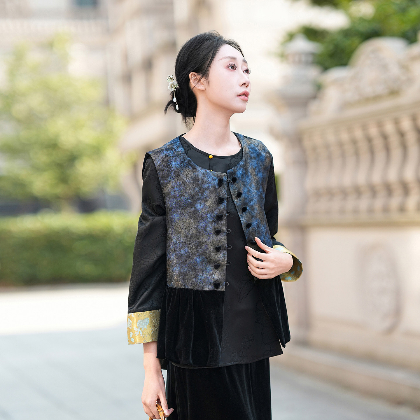 新中式国风马甲女2026新款提花盘扣丝绒拼接坎肩高级感背心马夹,女装/女士精品,马夹,淘宝优惠券,粉丝福利购,淘宝优惠卷