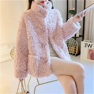 牛角扣羊羔绒外套女小个子短款加厚皮毛一体毛呢大衣冬季2026新款