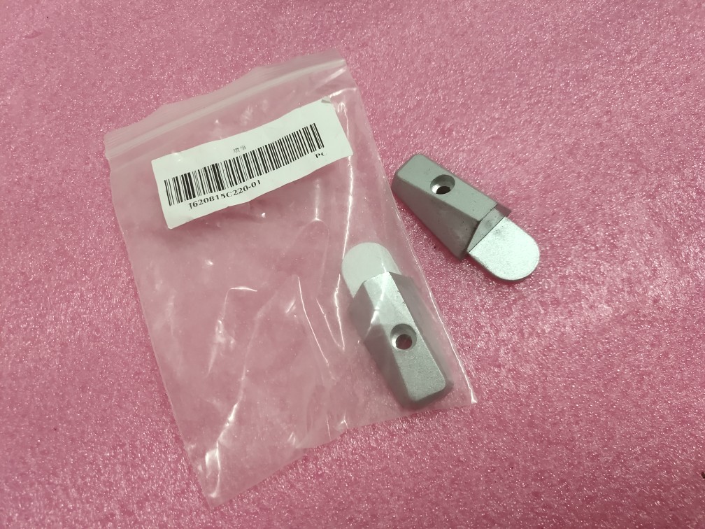 J620815C220-01自动扶梯毛刷塞