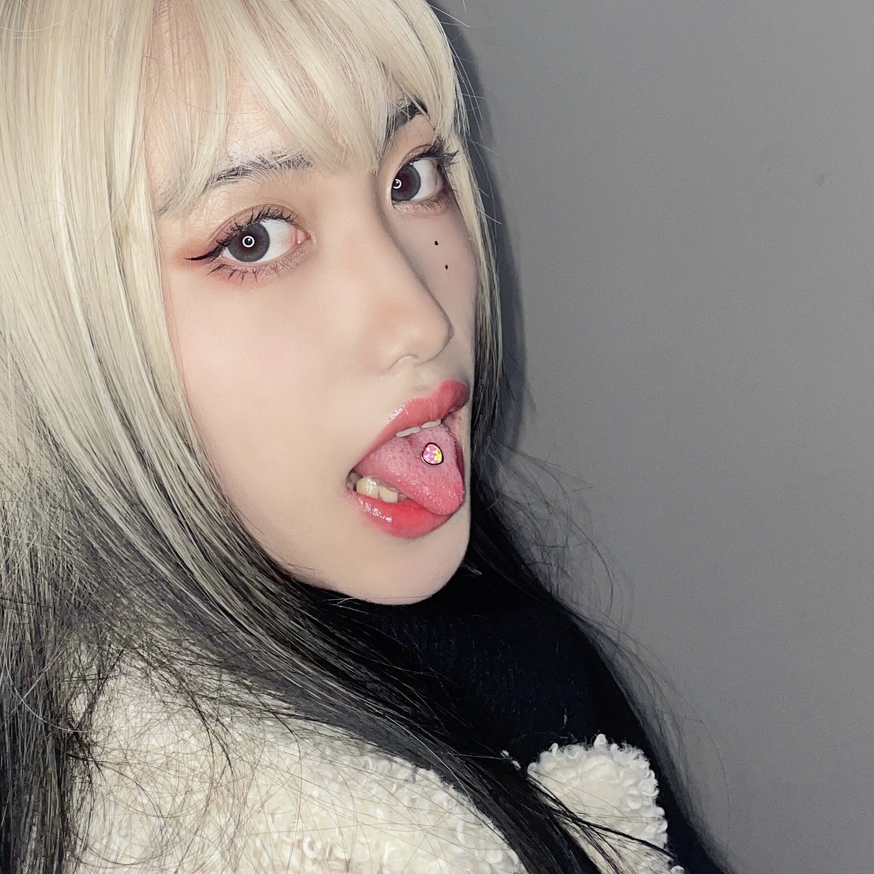SATANS CHILD PINK WHISKEY OPAL OPAL TONGUE STUD OPAL BABES TONGUE RINGS TITANIUM STEEL PIERCINGS