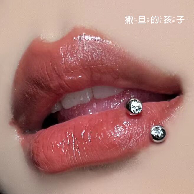 SATANS CHILD GOOD THINGS NEAR LIP RINGSHORSESHOE RINGSTITANIUM STEEL BABES SWEET COOL PERSONALITY LIP STUDS EAR BONE STUDS PIERCING