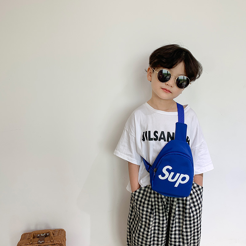儿童包包新款2021网红韩版胸包帅气男孩外出斜挎包洋气腰包零钱包