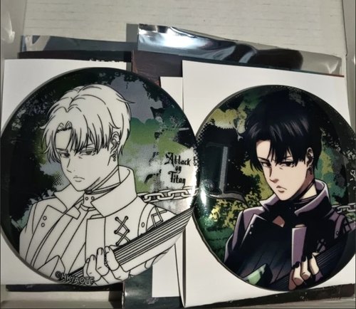 日散进击的巨人摇滚世代快闪吧唧韩吉利威尔抱枕泡面吧唧兵长原袋