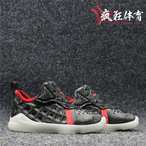 Nike LeBron XVII Dunked詹姆斯婴童小童运动休闲鞋CJ2526-001