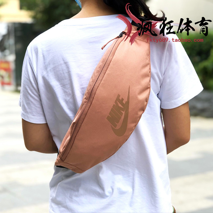 Nike耐克男女胸包单肩运动休闲