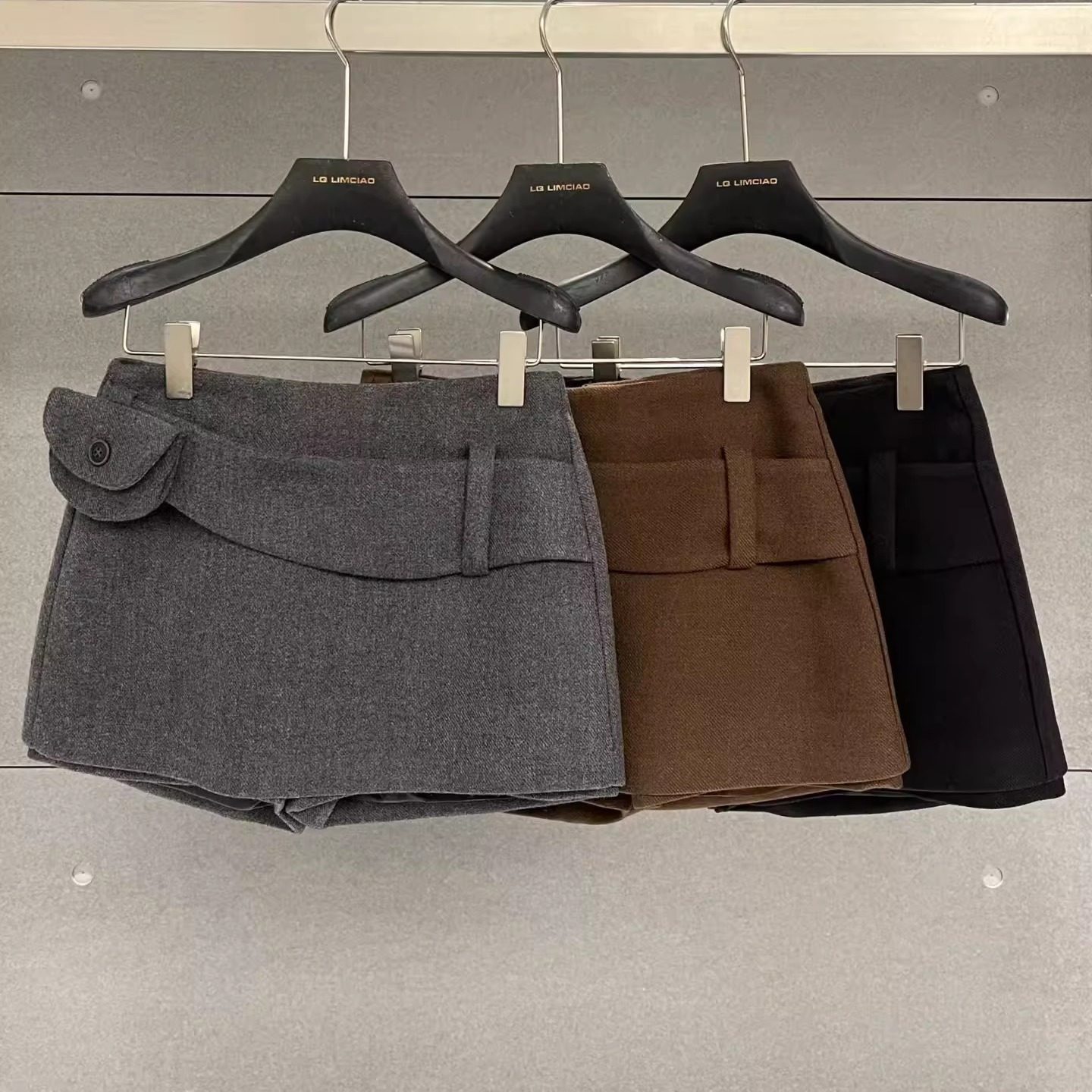 2025冬季新款打底裤裙女韩版气质高腰防走光百搭复古毛呢半身裙