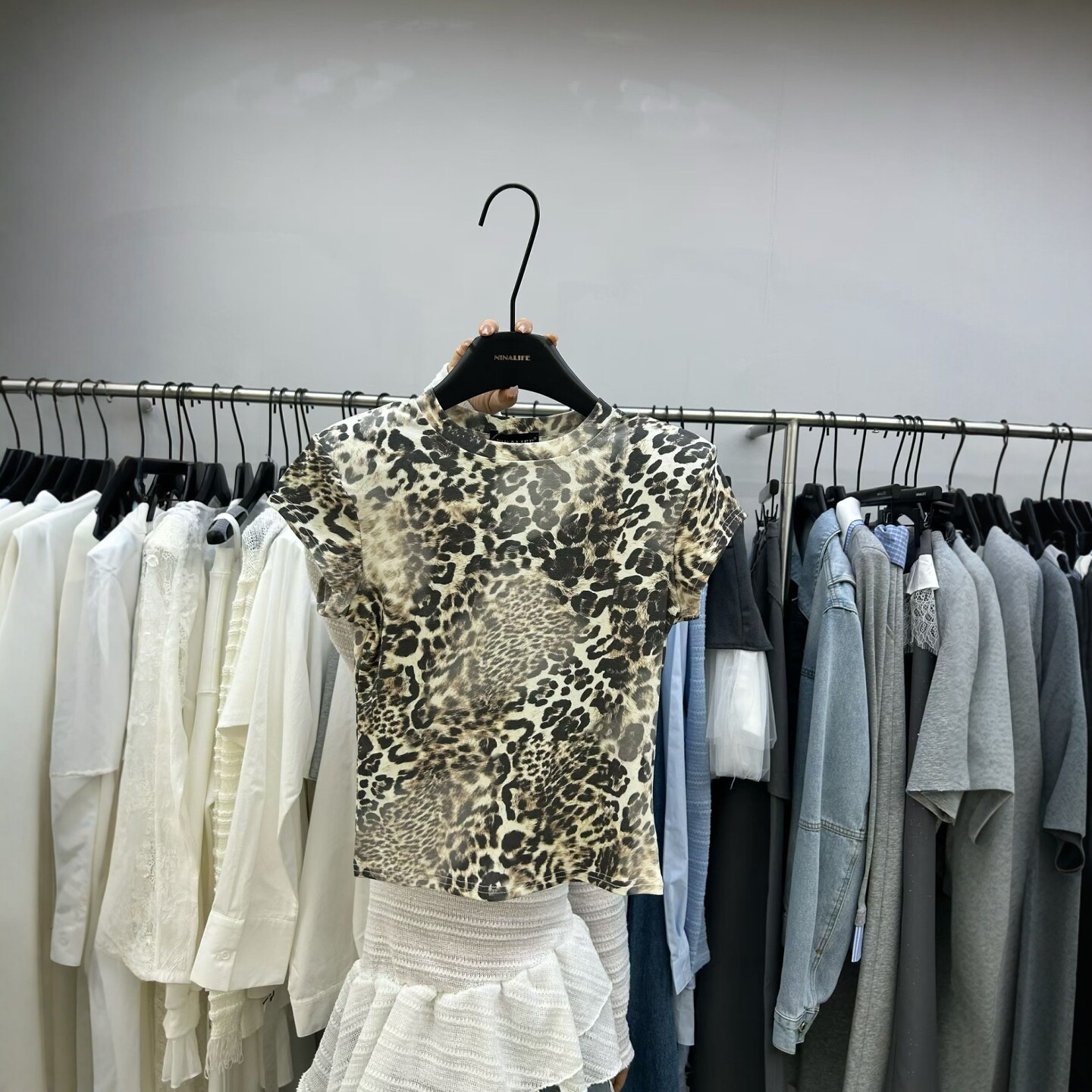 2026春夏新款韩版圆领套头弹力修身百搭复古豹纹短袖T恤上衣女