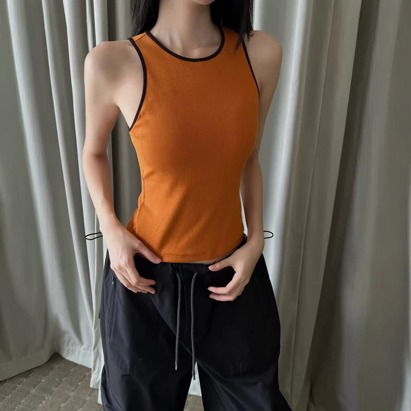 ESU2026春季新款韩版小众设计辣妹风弹力修身打底外穿吊带背心女