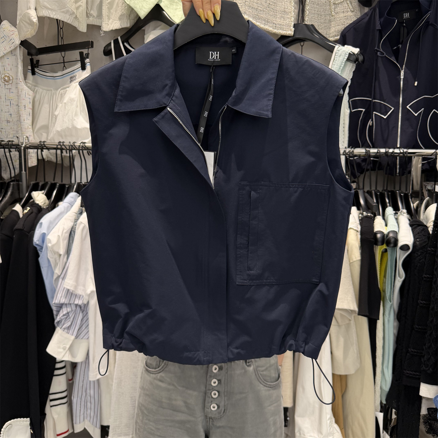 字母刺绣百搭工装马甲上衣女