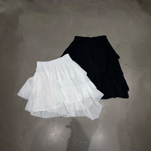 LIAN里安2026春季新款打底短裙女小众设计松紧腰不规则蛋糕半身裙