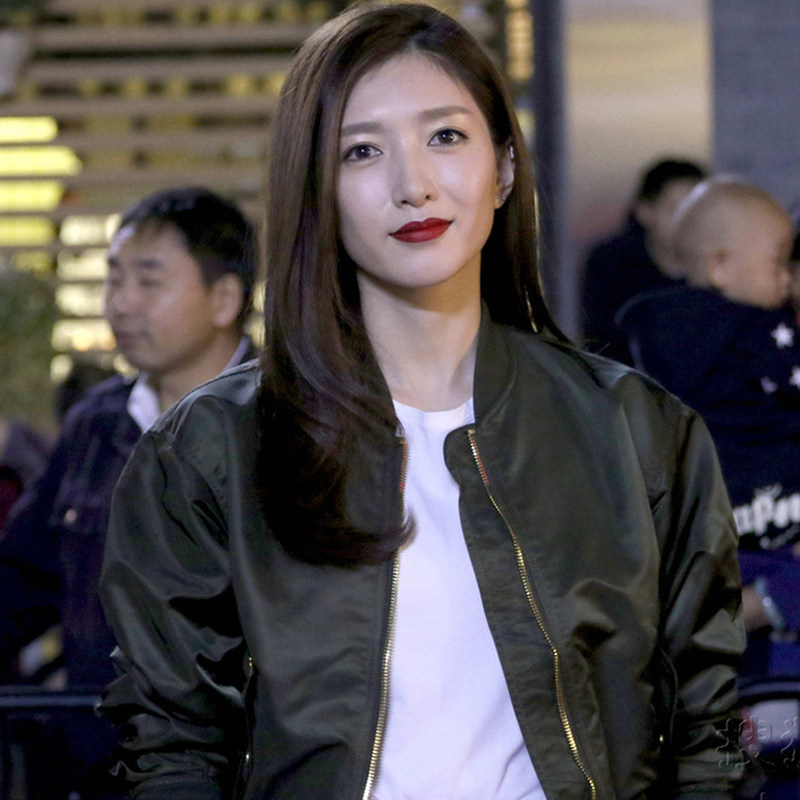 潮牌明星江疏影同款飞行员夹克棒球服女短款2023秋冬新款加厚外套