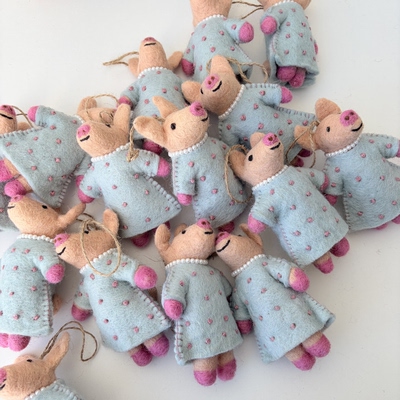 39包邮/巨亏清货！尼泊尔手工羊毛毡动物贵妇小猪挂件玩偶