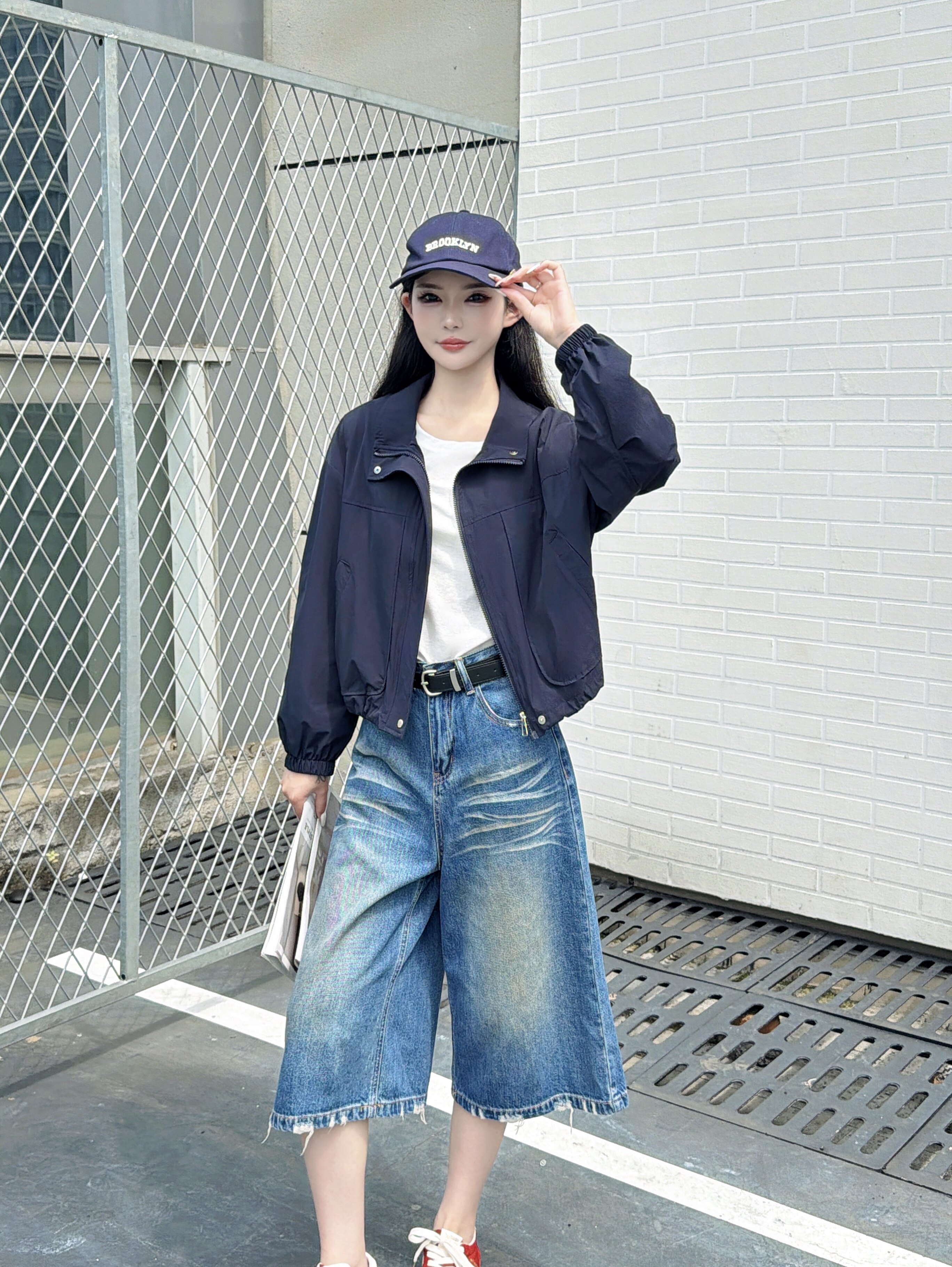 高级感军绿色短外套女2026春秋新款休闲拉链夹克小个子百搭上衣
