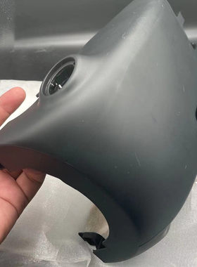 一键启动方向盘下护板点火开关