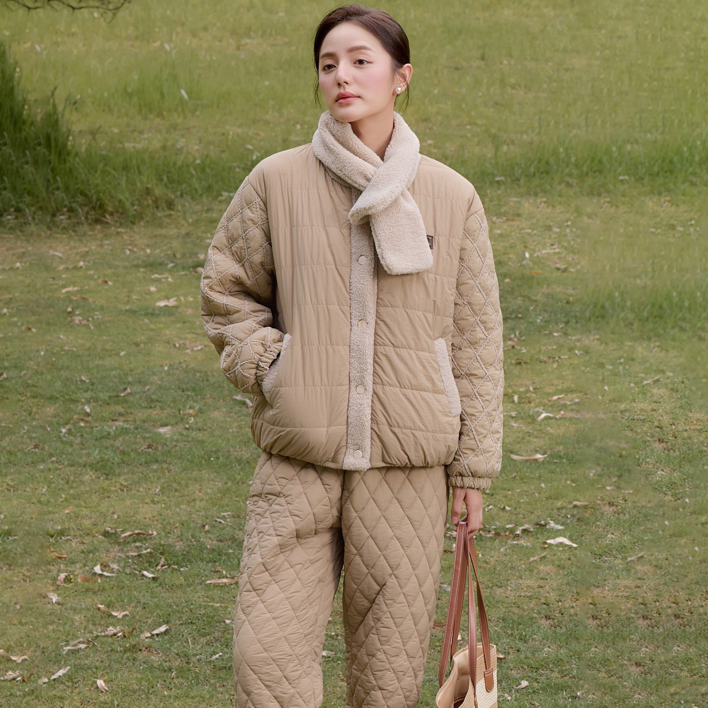 佰伦熊睡衣冬季女三层加厚梭织夹棉带围脖夹棉时尚保暖青年家居服