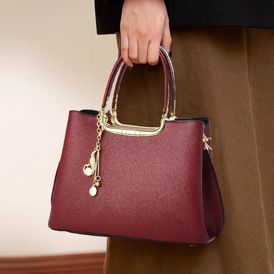 红色结婚包包女包新款大气妈妈包斜挎包中年女士婆婆婚礼手提包女