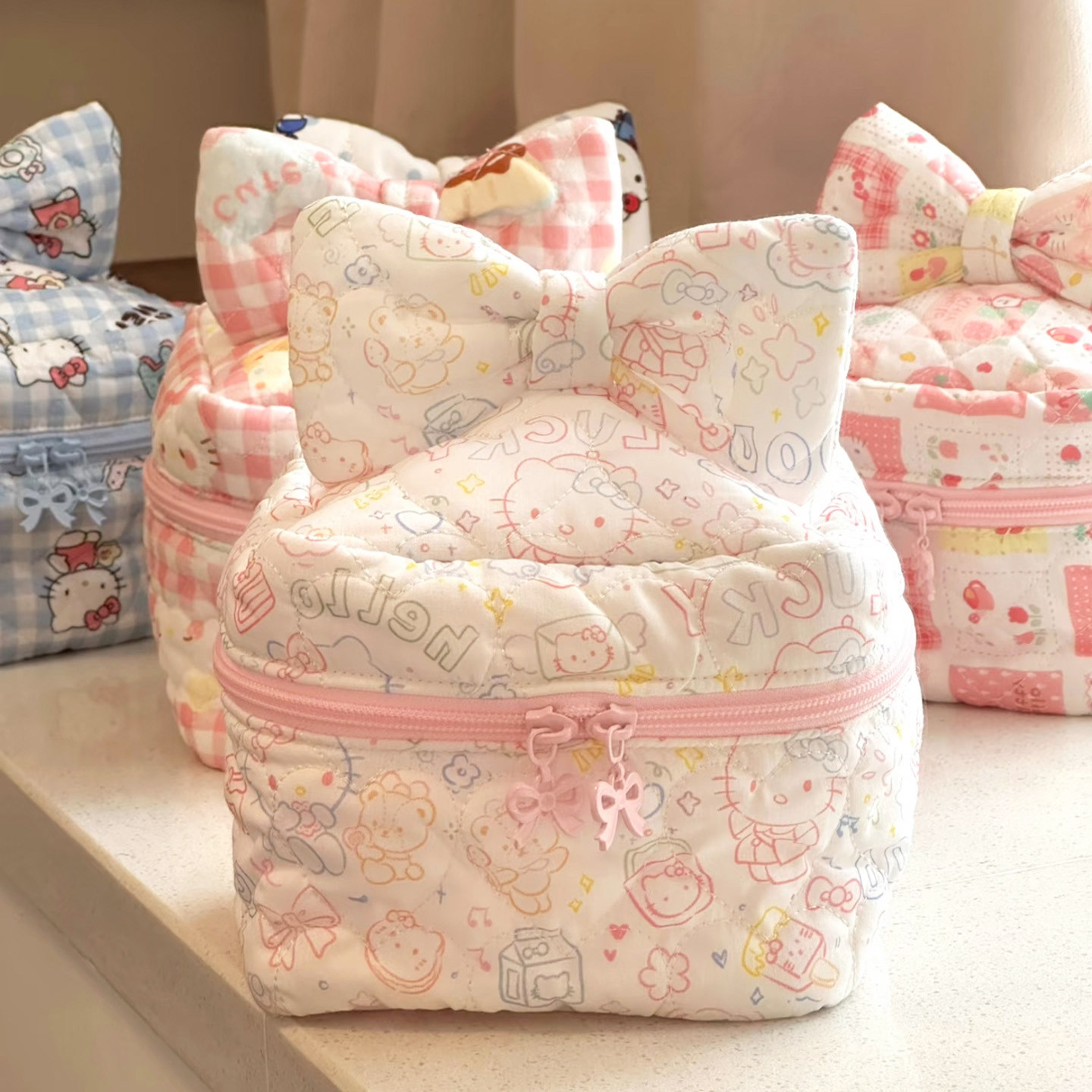 三丽鸥Hellokitty化妆包纯棉手提可爱印花卡通学生便携旅行收纳包