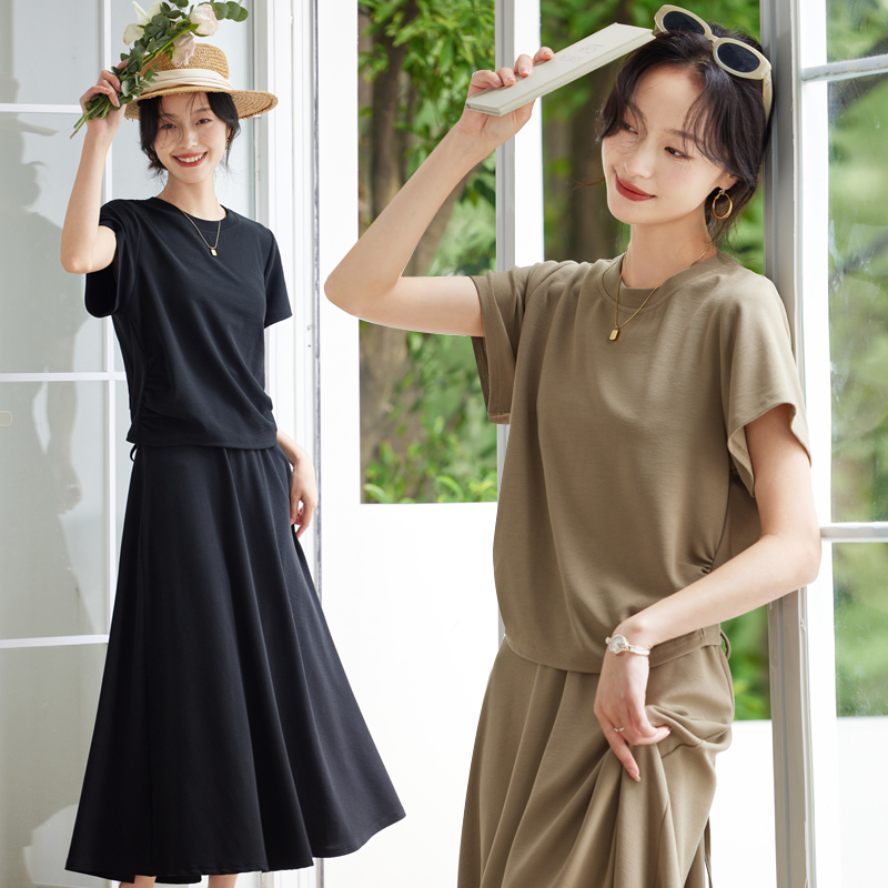 妃秘2025春夏新款套装女短袖宽松休闲百搭上衣小个子显瘦潮半裙潮