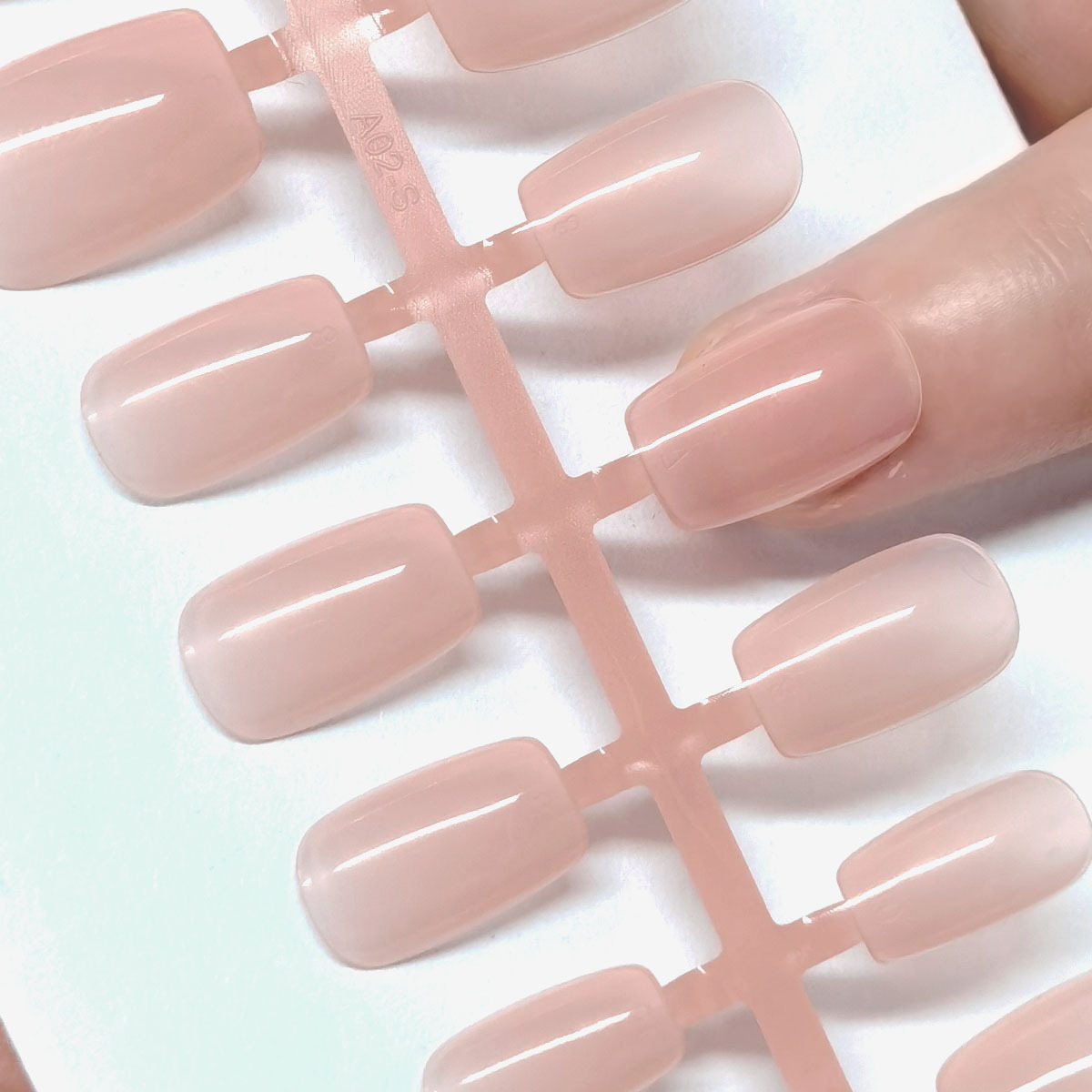 裸粉健康色有色甲片粉透色美甲贴片假指甲片30片穿戴甲专用甲片条