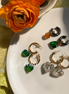 新款彩色琉璃桃心耳圈小众设计感耳饰