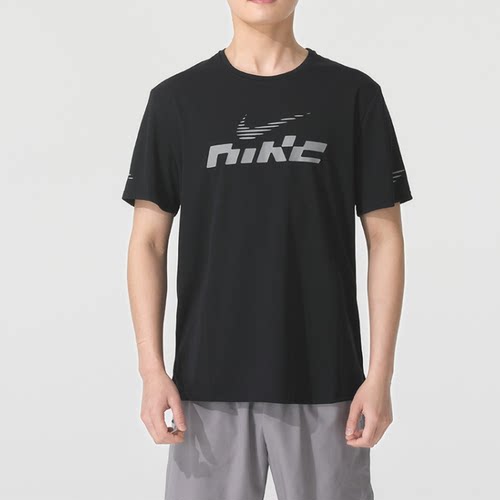 Nike男装夏季圆领速干短袖T恤