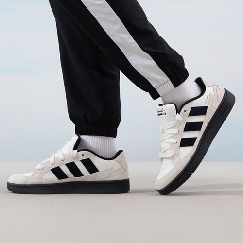 Adidas男鞋女鞋运动休闲舒适板鞋
