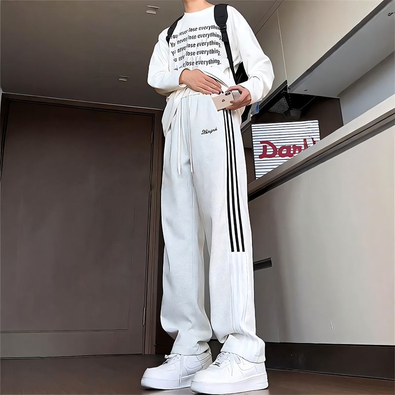 特大码运动卫裤男春秋款日系慵懒风三条杠裤子垂感宽松休闲直筒裤