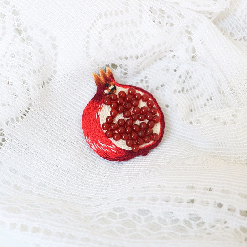 碎玉轩手工立体刺绣苏绣胸针创意石榴别针个性百搭文艺百搭别针
