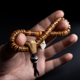 一条小小的嘎嘎手串 原创藏式老料牦牛骨佛珠手链藏传灵骨盘玩