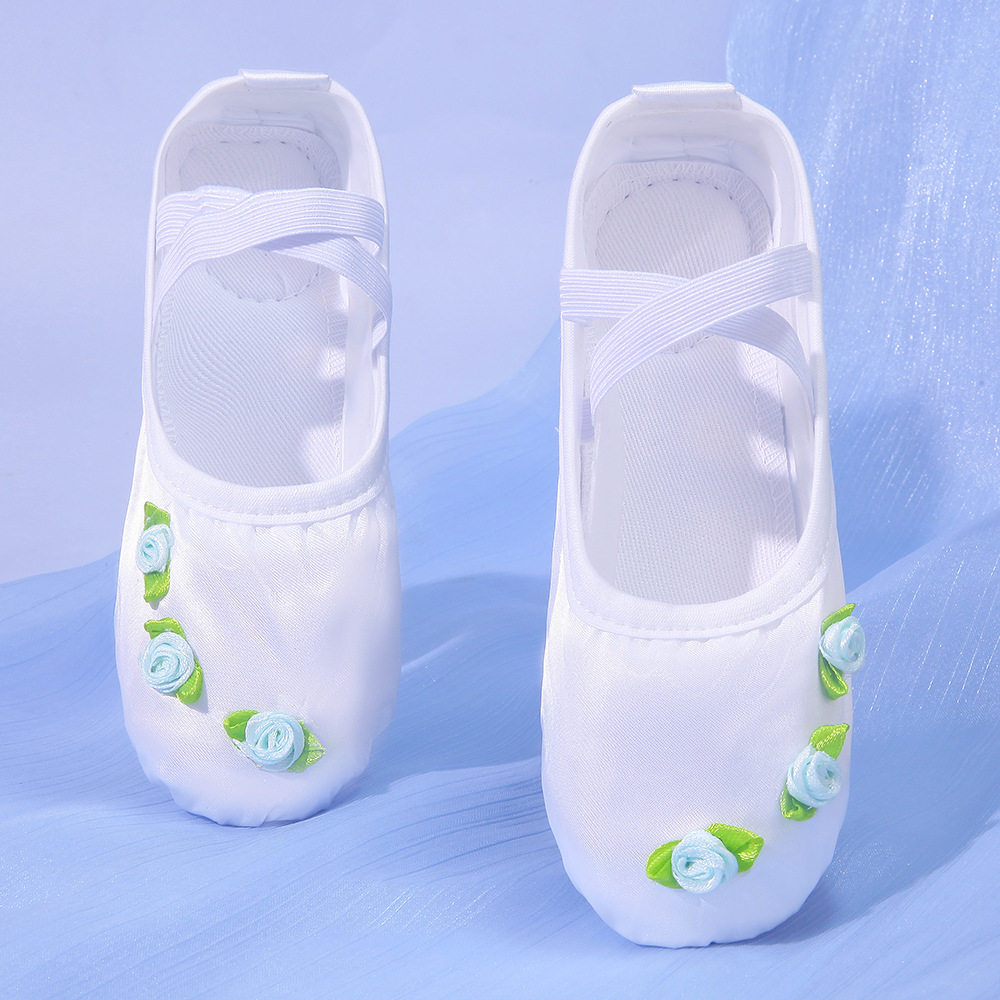缎面白色玫瑰小花宝宝芭蕾软底演