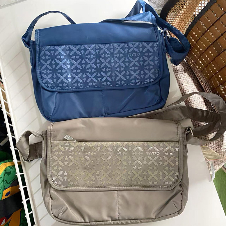 外贸出口 孤品斜挎包 女士totto 高质量复古马鞍包