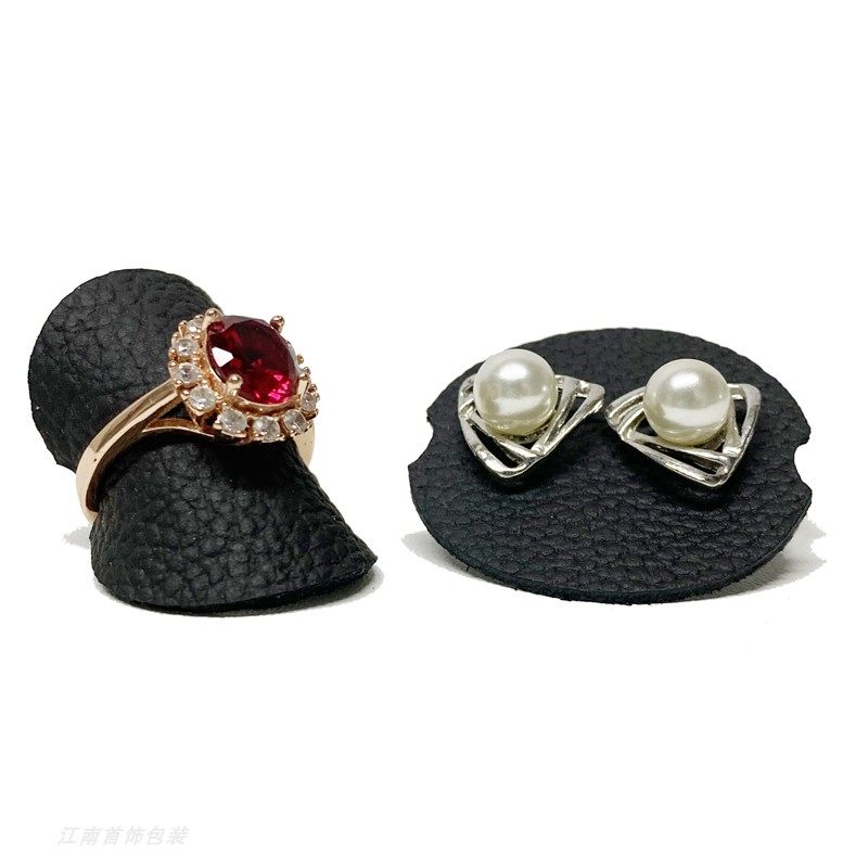 圆形黑色真皮戒指展示道具珠宝柜台首饰陈列小片耳钉摆设饰品架,饰品/流行首饰/时尚饰品新,首饰展示架,淘宝优惠券,粉丝福利购,淘宝优惠卷