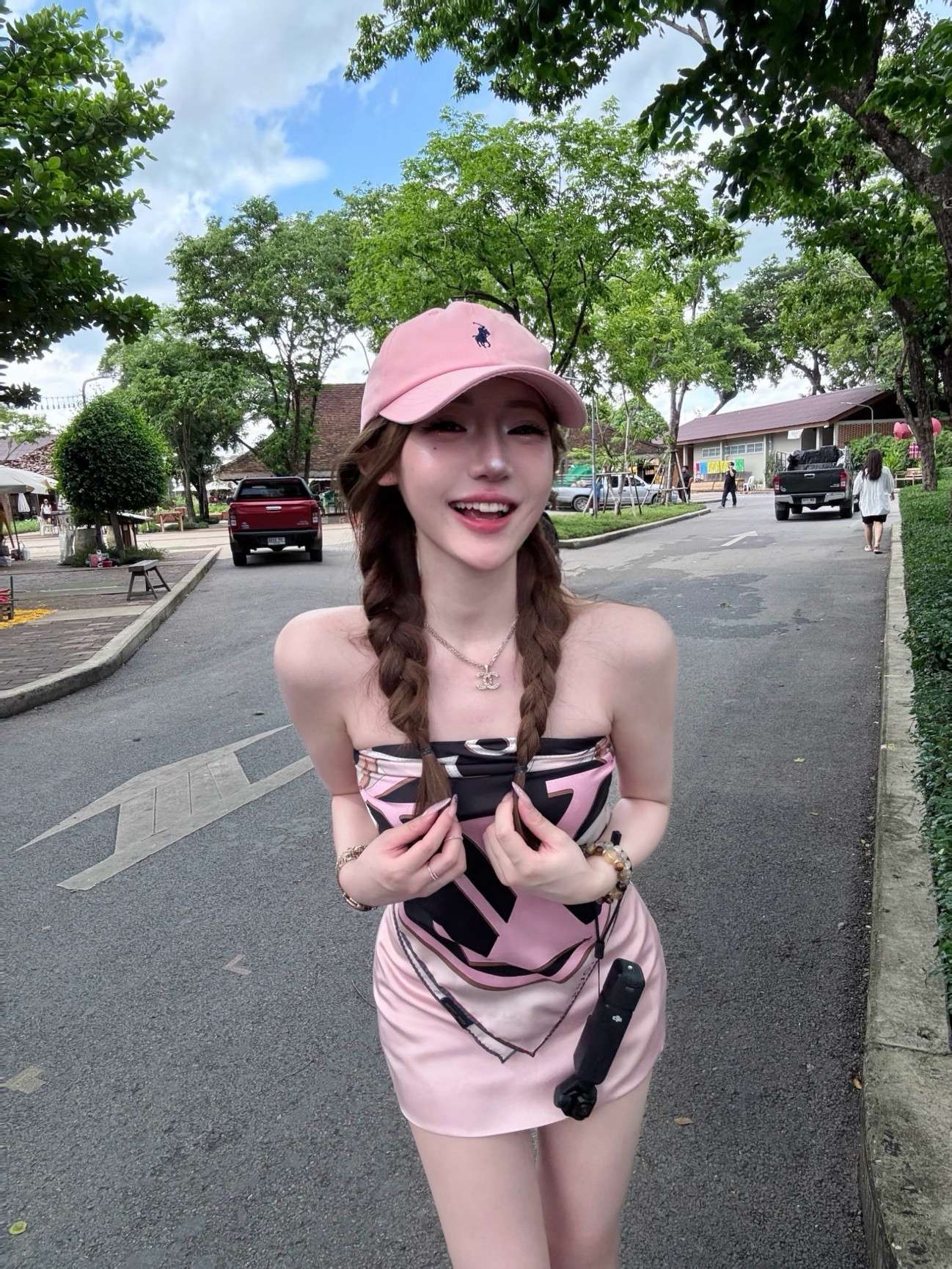 Lonelydance 極繁主义*字母印花方巾抹胸粉色丝巾大方巾绑带上衣图片