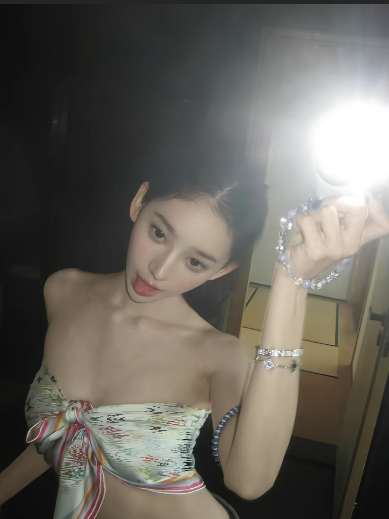 Lonelydance鼎级村上隆联名款90大方巾披肩三彩小丝巾女围巾度假
