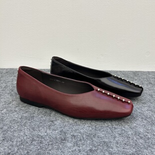 欧洲站2026年新款真皮胎牛皮铆钉方头平底浅口时尚单鞋显气质女鞋