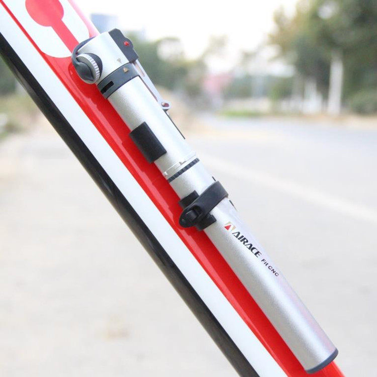 Pompe à vélo - Ref 2389332 Image 3