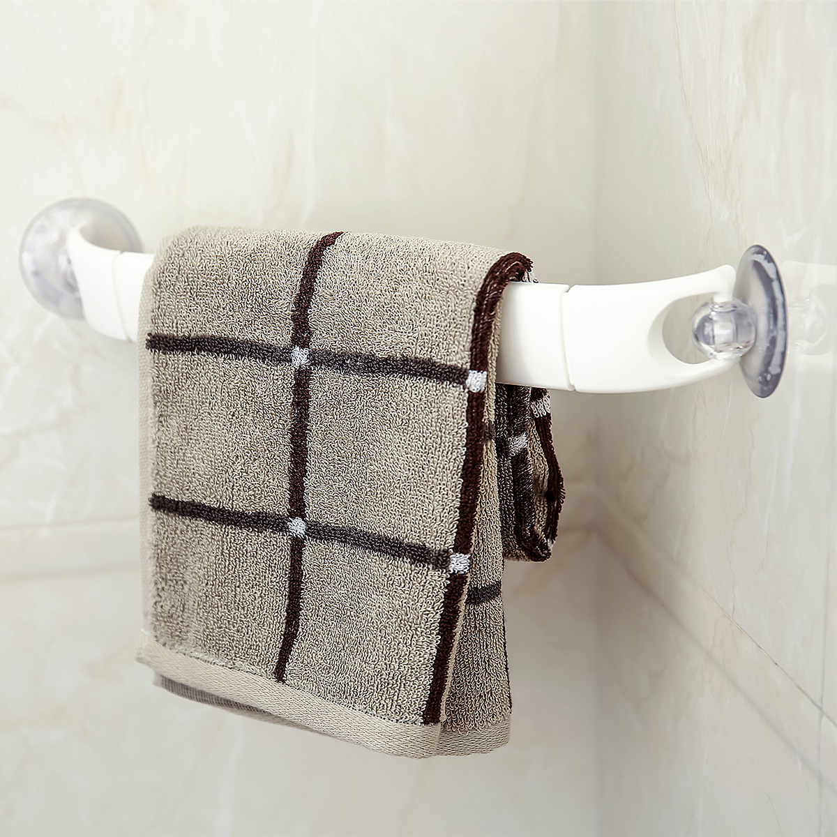 日本进口伸缩毛巾架吸盘毛巾杆