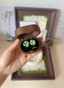 原创设计手工微钩编织四叶草耳钉成品森系衣服配饰节日礼物
