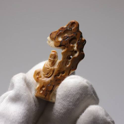 山宁竹舍 精工手作 太湖石人物倚石吊坠 挂坠