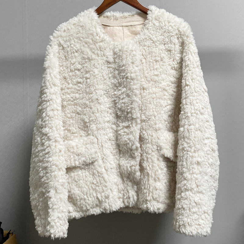 女仿皮毛一体外套甜美b7